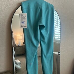 Lululemon Athletica Tidal Teal Leggings nwt